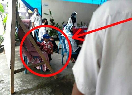 Temuan JaDI: Anak-anak Masuk TPS tanpa Masker